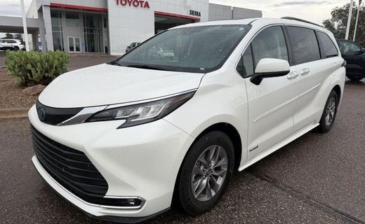 2021 Toyota Sienna XLE