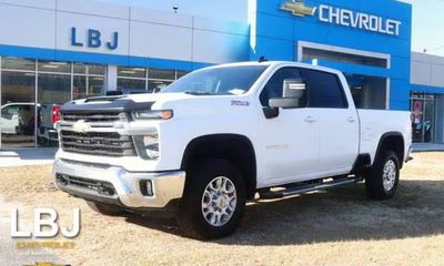 2024 Chevrolet Silverado HD LT