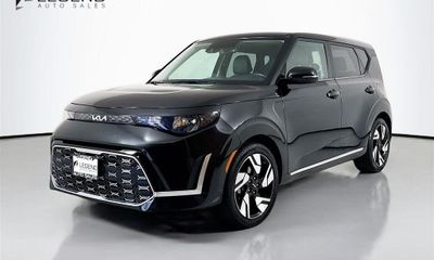2023 Kia Soul GT Line