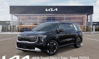 2027 Kia Carnival LXS