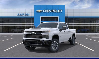 2026 Chevrolet Silverado HD Custom