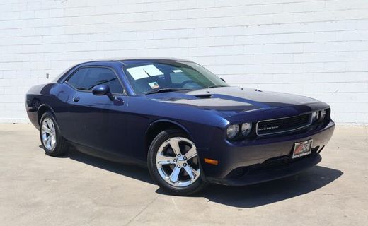 2014 Dodge Challenger Base