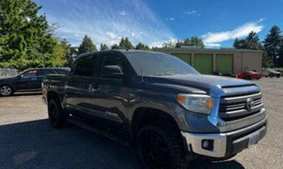 2014 Toyota Tundra SR5