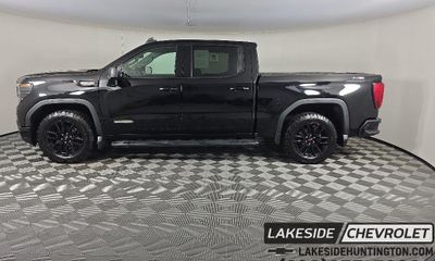 2023 GMC Sierra Elevation