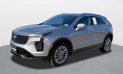 2024 Cadillac XT4 Premium Luxury