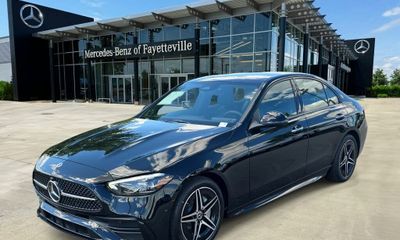 2025 Mercedes-Benz C-Class C300