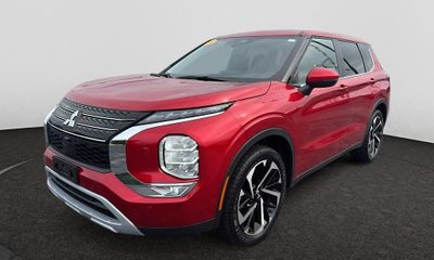 2024 Mitsubishi Outlander