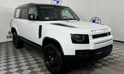 2024 Land Rover Defender 110 S