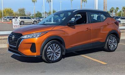 2023 Nissan Kicks SV