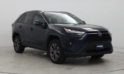 2022 Toyota RAV4 XLE Premium