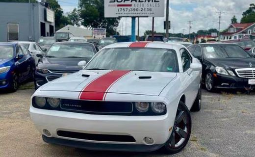 2012 Dodge Challenger Base
