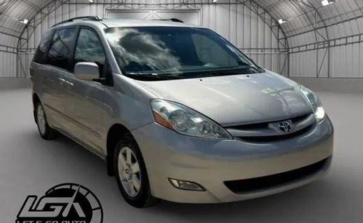 2006 Toyota Sienna XLE