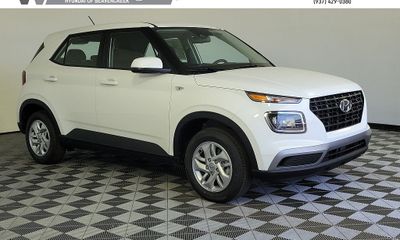 2026 Hyundai Venue SE