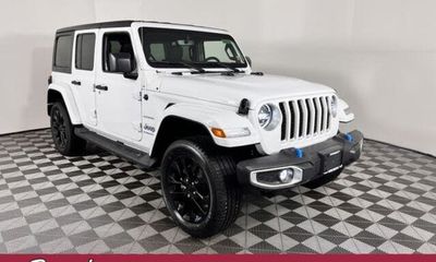 2023 Jeep Wrangler Sahara 4XE