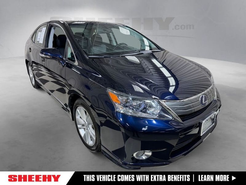 2010 Lexus HS — a typically priced live listing