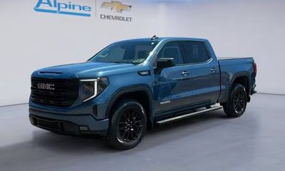 2025 GMC Sierra Elevation