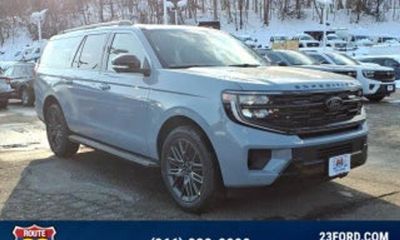 2025 Ford Expedition Active