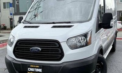 2019 Ford Transit 150 Medium Roof
