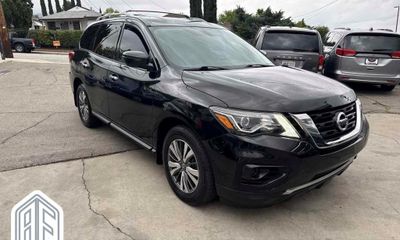 2020 Nissan Pathfinder S
