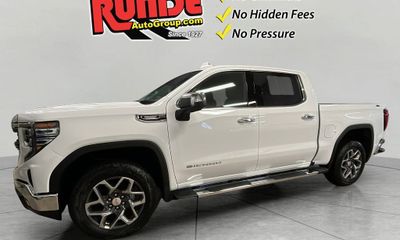 2026 GMC Sierra SLT