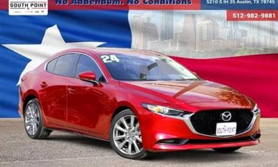 2024 Mazda MAZDA3 Preferred Package