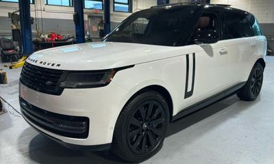 2024 Land Rover Range Autobiography
