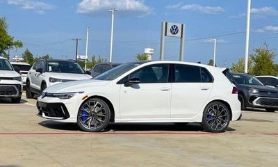 2026 Volkswagen Golf R 2 0 TSI