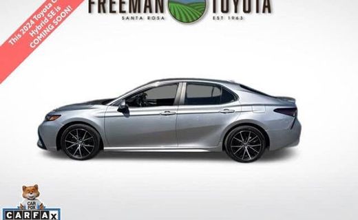 2024 Toyota Camry SE