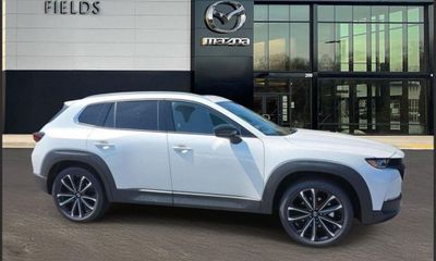 2025 Mazda CX-50 Premium