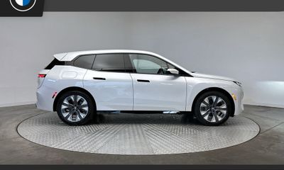 2026 BMW IX xDrive60