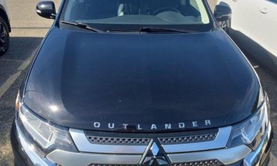 2020 Mitsubishi Outlander ES SE LE