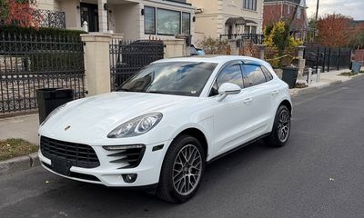 2016 Porsche Macan S