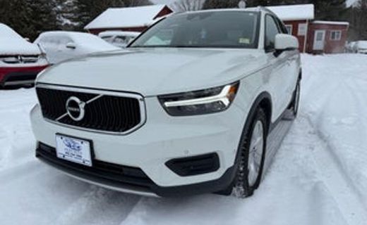 2019 Volvo XC40 Momentum