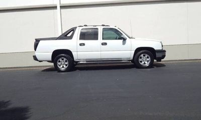 2005 Chevrolet Avalanche 1500 LS