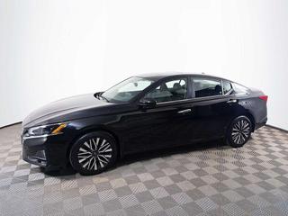 2023 Nissan Altima SV