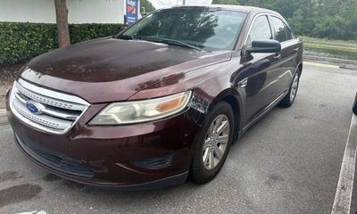 2012 Ford Taurus SE