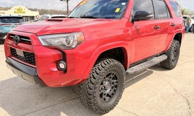 2021 Toyota 4RUNNER Venture