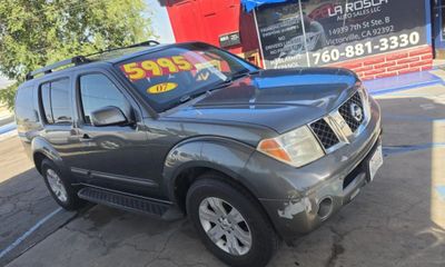 2007 Nissan Pathfinder LE