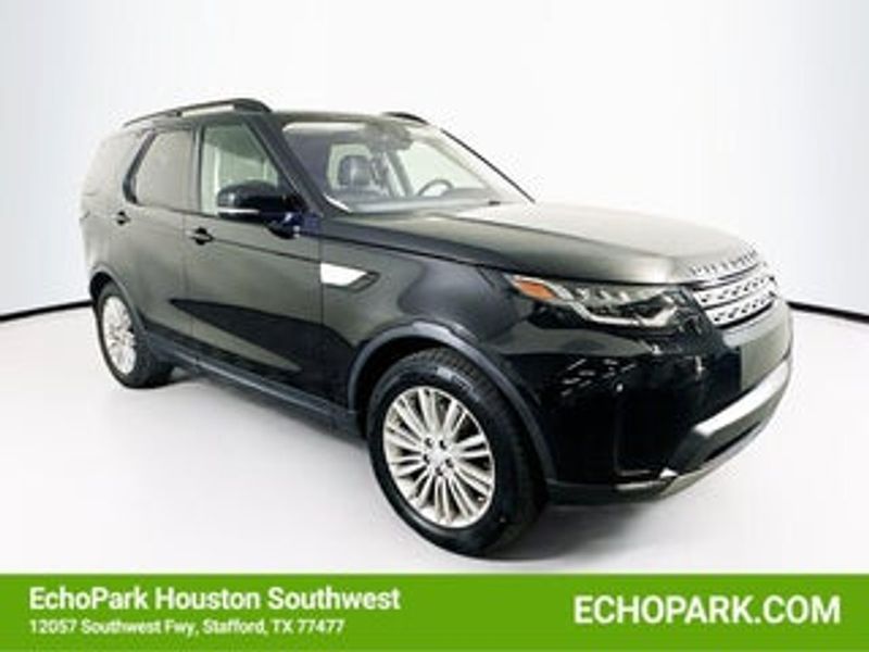 2017 Land Rover Discovery — a typically priced live listing