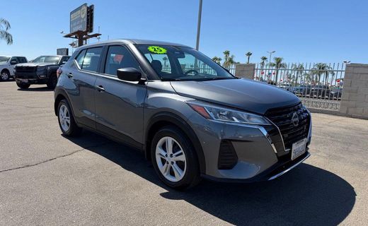 2025 Nissan Kicks Play S