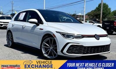 2024 Volkswagen Golf GTI SE