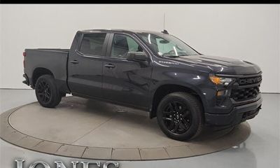 2023 Chevrolet Silverado Custom