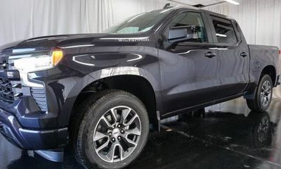 2024 Chevrolet Silverado RST