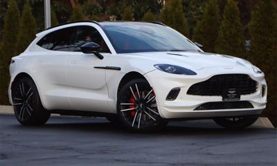 2022 Aston Martin DBX