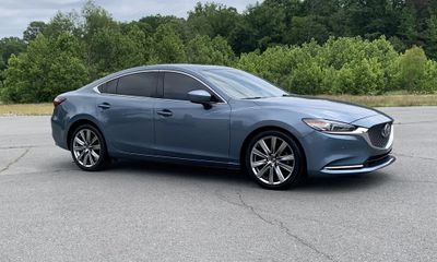 2018 Mazda MAZDA6 Signature