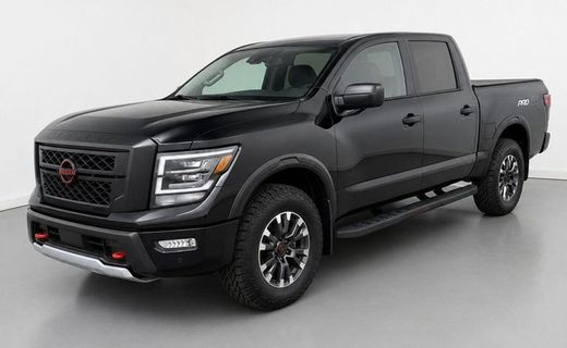 2023 Nissan Titan