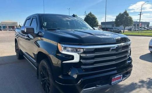 2022 Chevrolet Silverado High Country