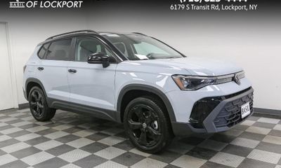 2026 Volkswagen Taos 4MOTION SE Black