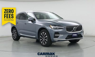 2023 Volvo XC60 Plus Bright