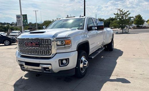 2018 GMC Sierra Denali